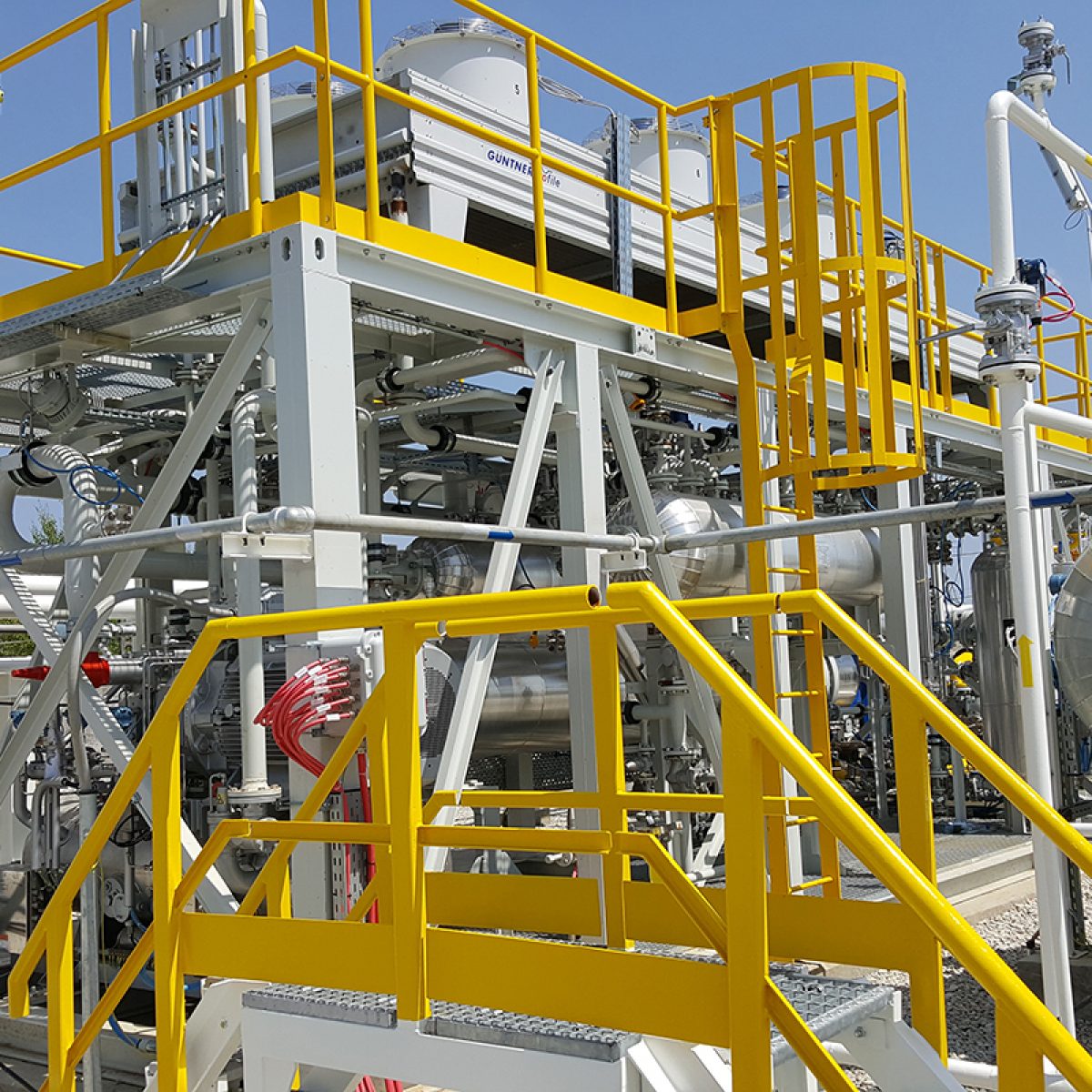 Cooling skid for associated petroleum gas (APG)
